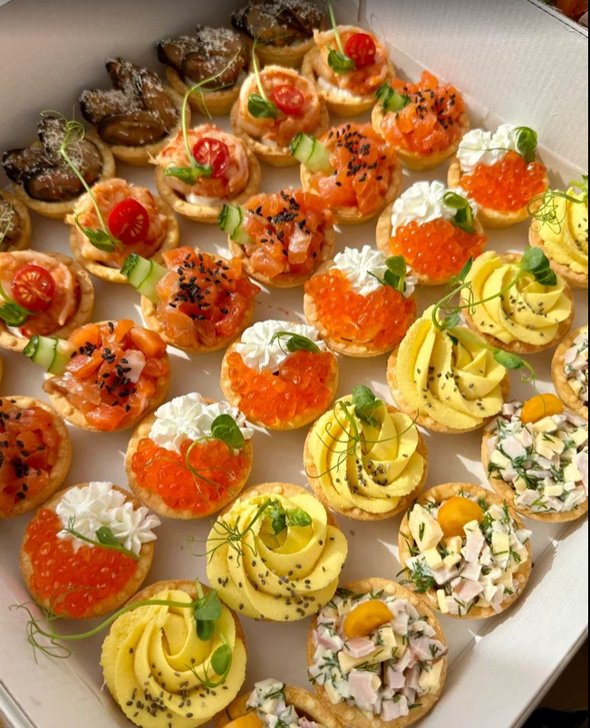 закуска для фуршета, закуски кейтеринг, тарталетки для фуршета, фуршетная закуска, красивые закуски