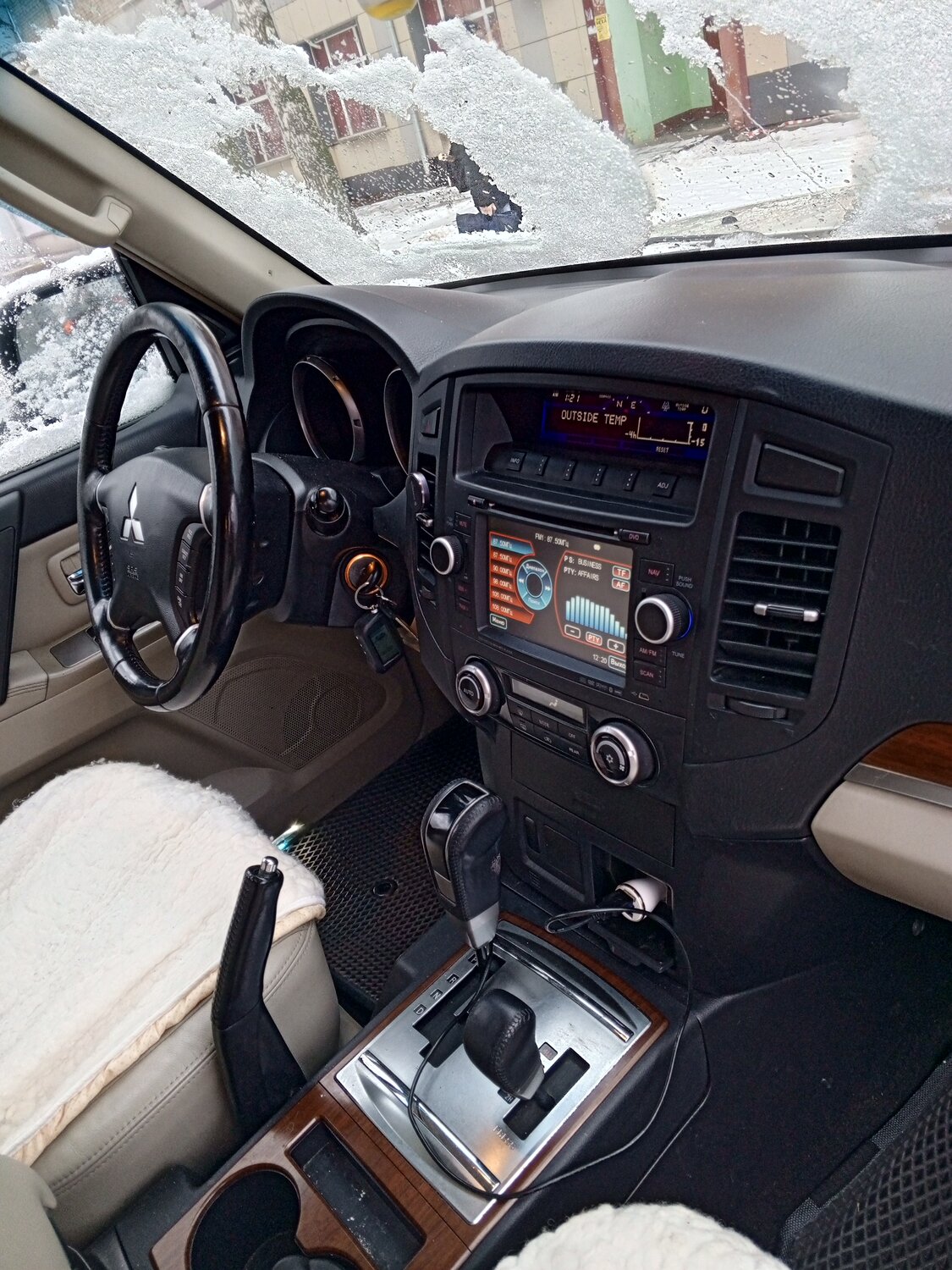 митсубиси паджеро 4, mitsubishi pajero 4, паджеро 4 салон, mitsubishi pajero iv, Mitsubishi Pajero IV Рестайлинг 1