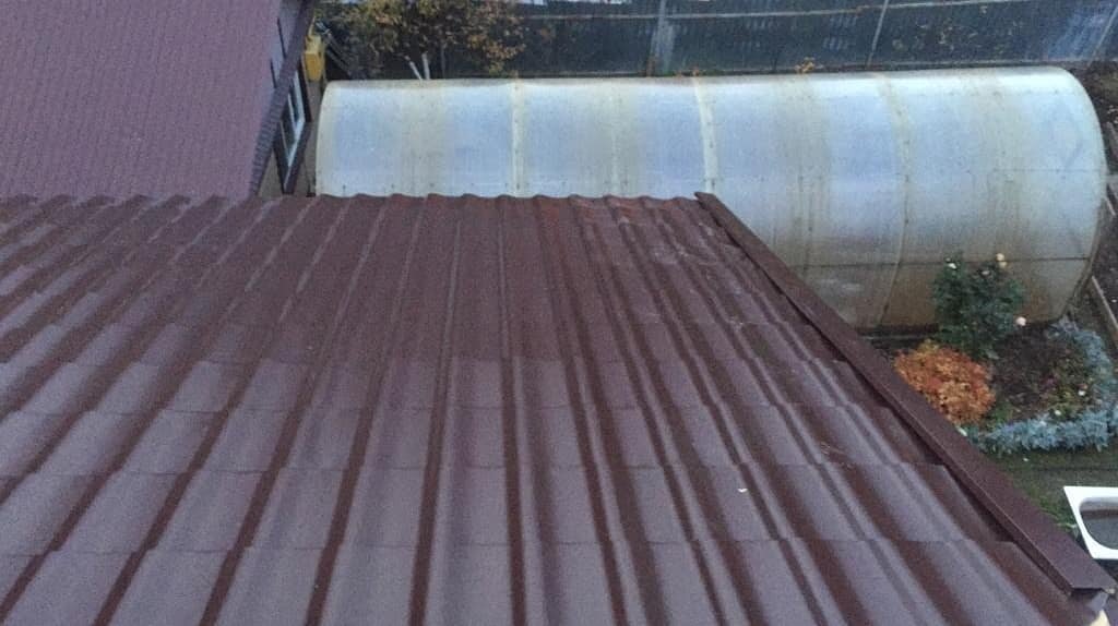 кровля из ондулина, ондулин на крыше, крыша из ондулина, покрытие крыши ондулином, кровля ондулин