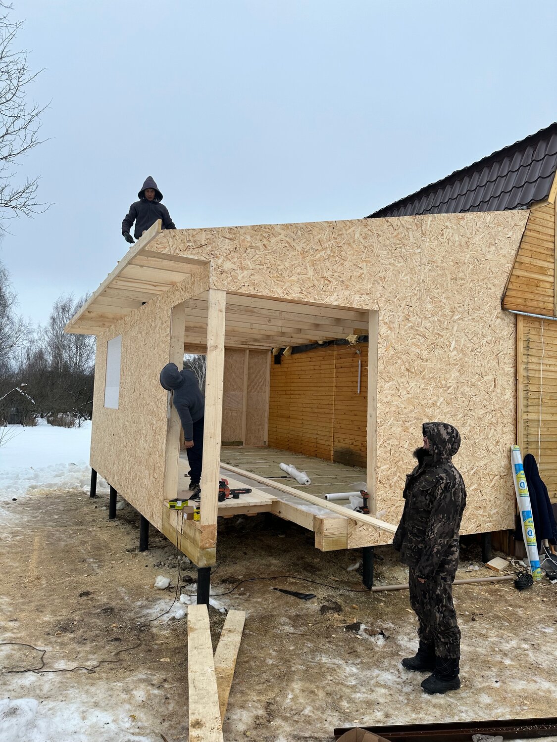строительство дома из сип панелей, дома из сип панелей, пристройка из сип панелей, пристрой к дому из сип панелей, дом из сип панелей с верандой