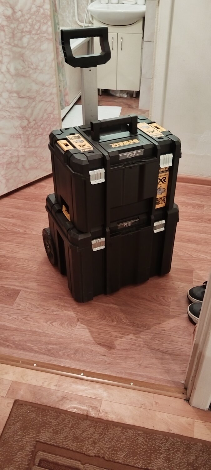 dewalt ящик для инструментов, ящик для инструмента dewalt tstak, ящик для инструментов с колесами dewalt, ящик для инструмента на колесах, ящик для инструмента