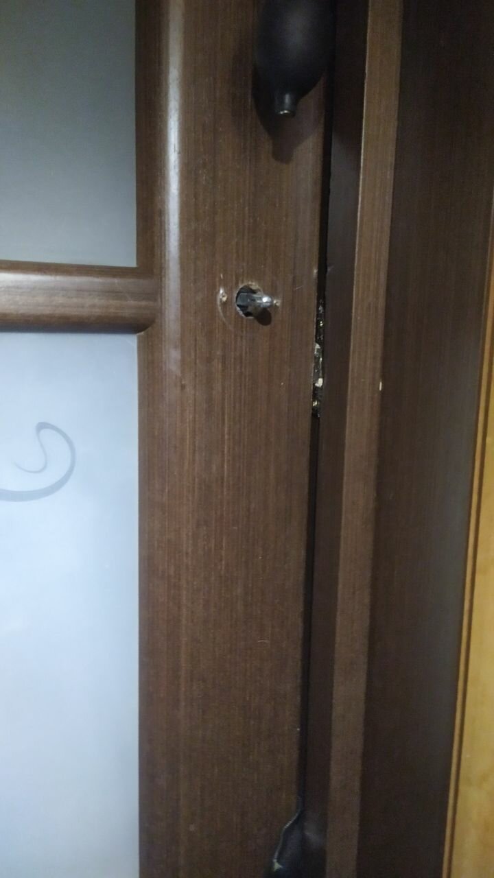 замок в двери, замки межкомнатных дверей, дверей, дверной замок, межкомнатная дверь