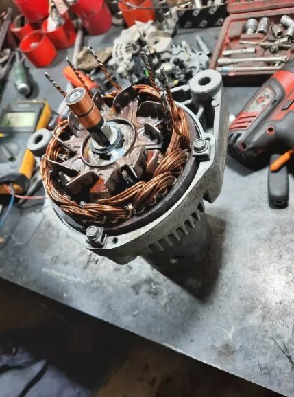 ремонт генератора, ремонт генератора автомобиля, разборка генератора, токосъемные кольца генератора, генератор автомобиля