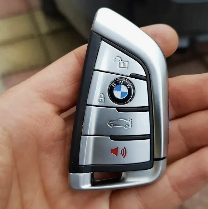 ключи от бмв, ключ бмв f10, ключи от машины бмв, ключ бмв, смарт ключ бмв