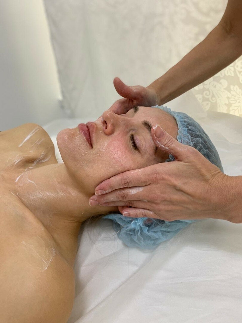 массажи лица, миоструктурный испанский массаж лица, массаж лица и альгинатная маска, массаж лица в москве, техника массажа лица