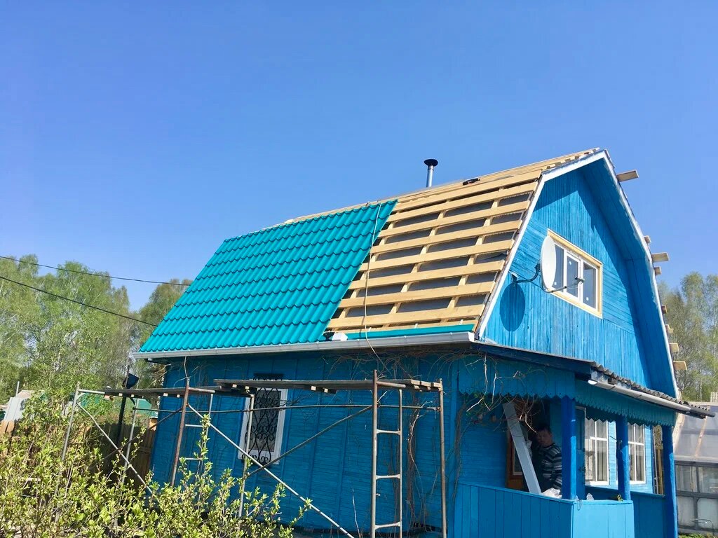 замена кровли, крыша профлист, профнастил на крыше, крыша из профнастила, крыша на даче