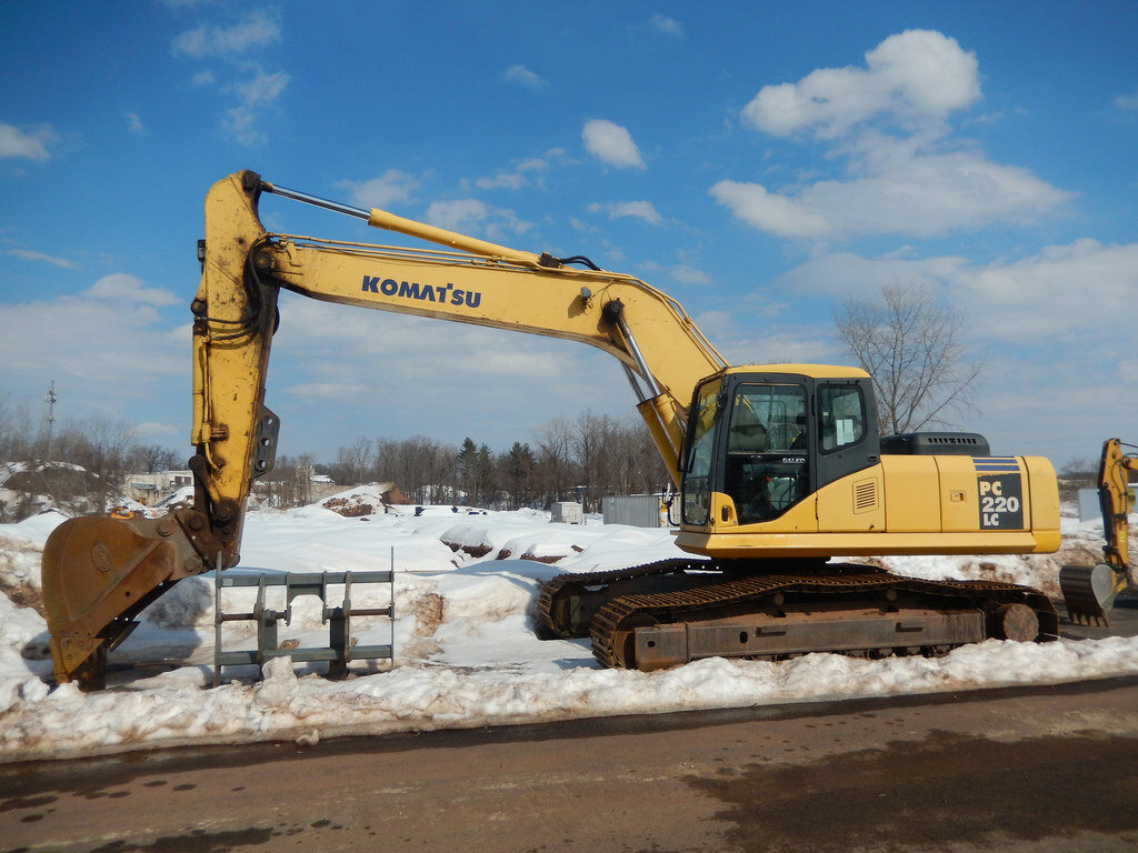 экскаватор гусеничный komatsu pc 350 lс, гусеничный экскаватор hyundai robex 290lc-7a, комацу zx 220, гусеничный экскаватор komatsu pc 320, экскаватор komatsu pc300-7
