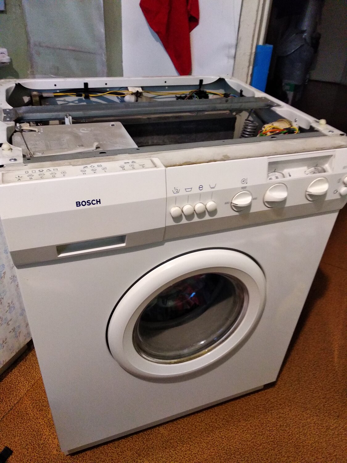 бытовая техника, bosch, техника, стиральная машина, стиральная машина bosch 1994 года
