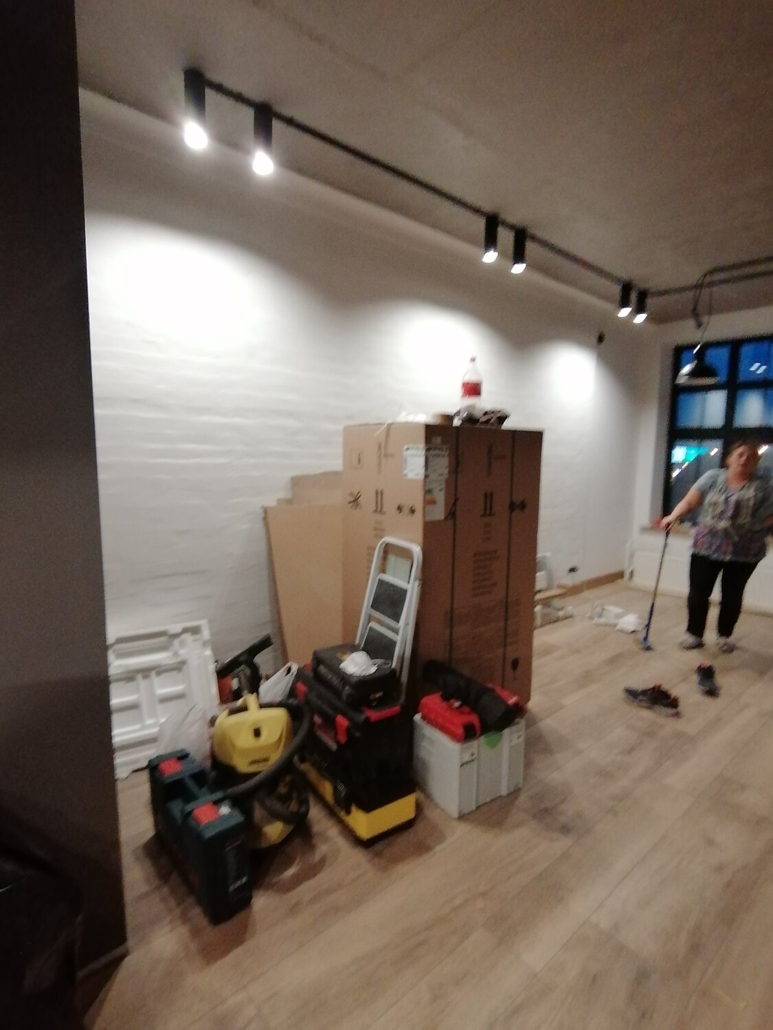 помещение, гараж, room, квартира, уборка магазина после ремонта