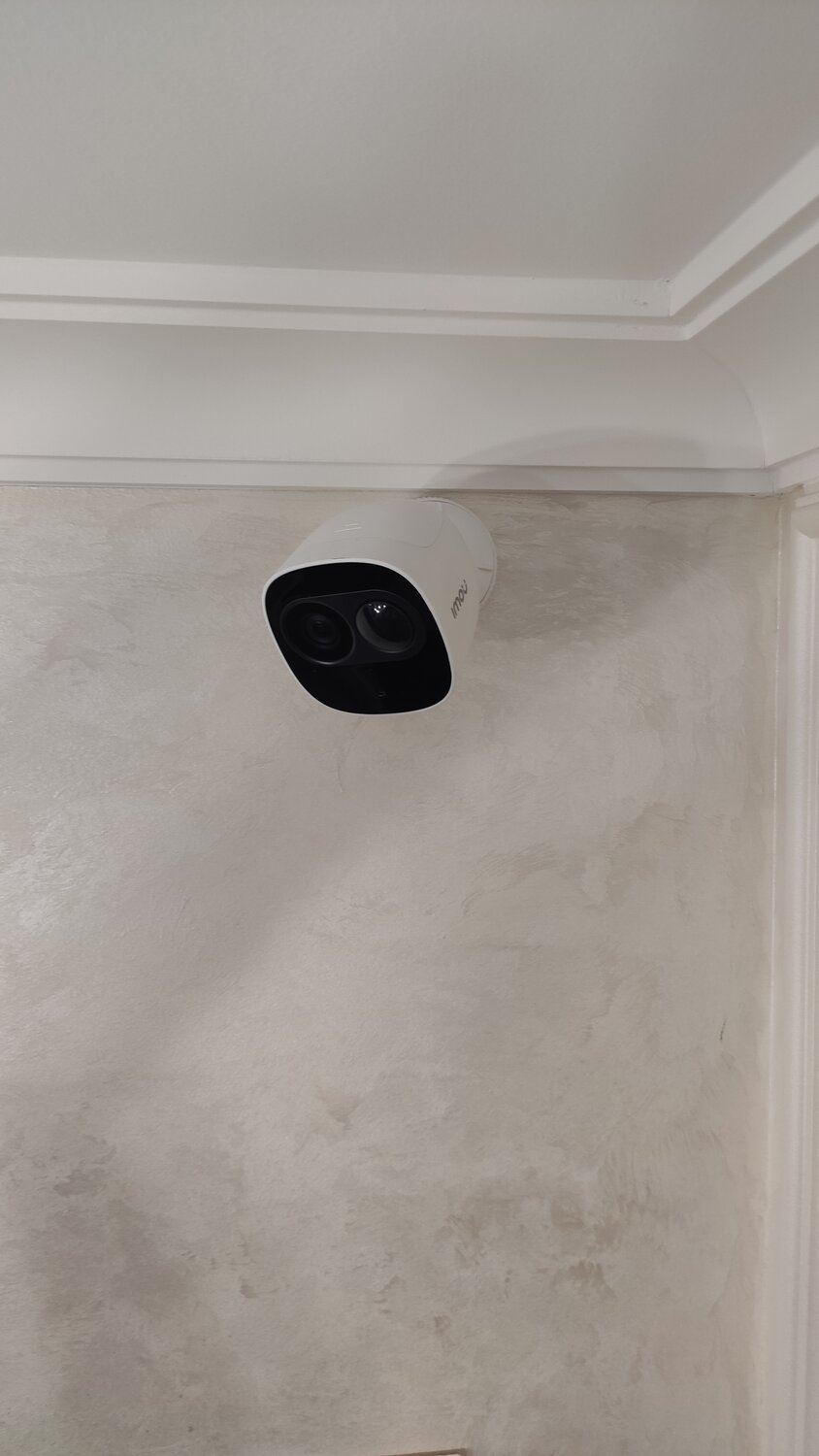 камера видеонаблюдения в комнате, интерьер, ip-камера xiaomi mijia 360° home camera (версия ptz), white cn, монтаж видеонаблюдения клин, потолок