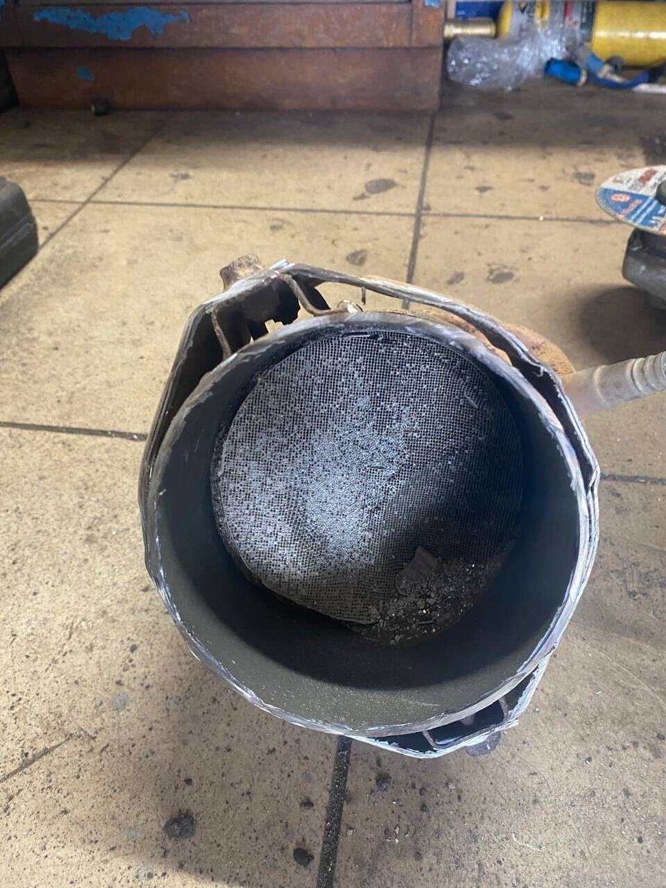 катализатор, ремонтный катализатор, катализатор hyundai solaris, катализатор хендай ай 30, сыпется катализатор солярис