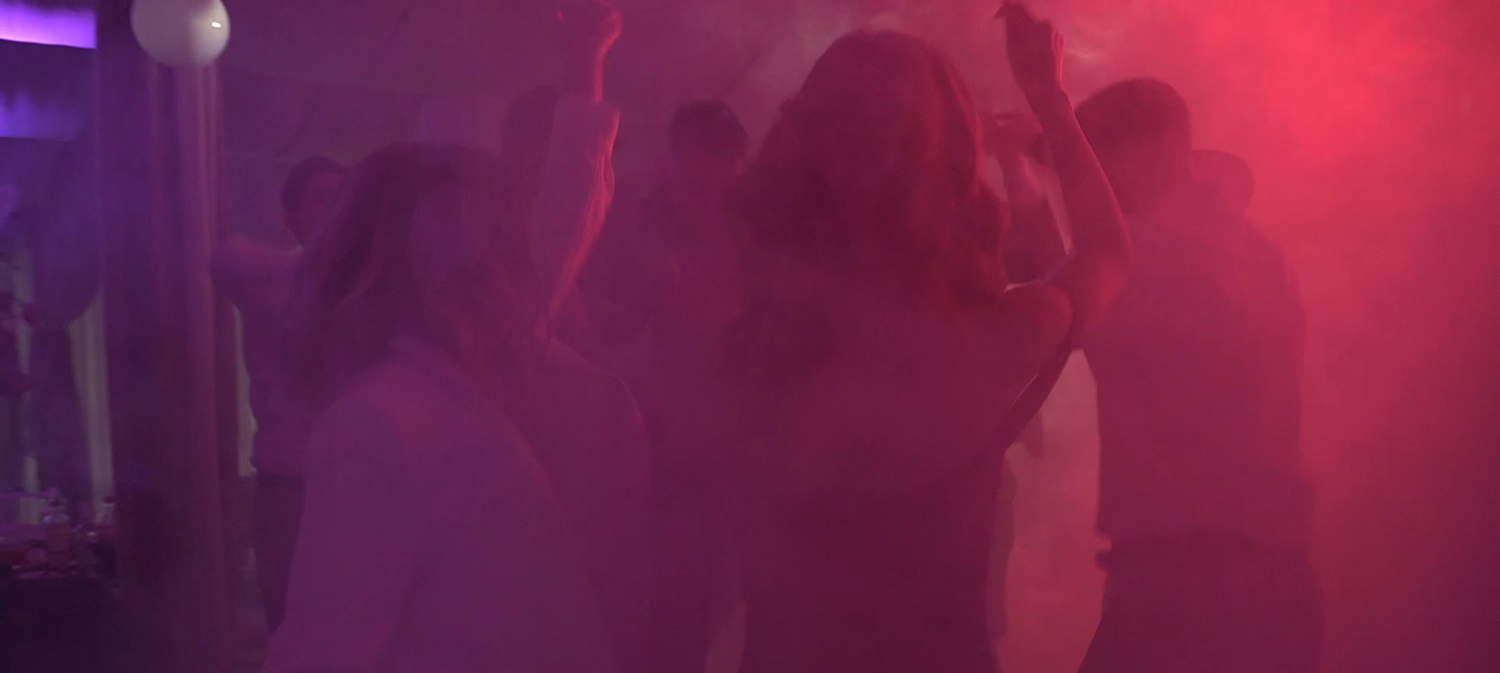 вечеринка, темное изображение, девушка танцует в клубе, party, парень танцует в клубе