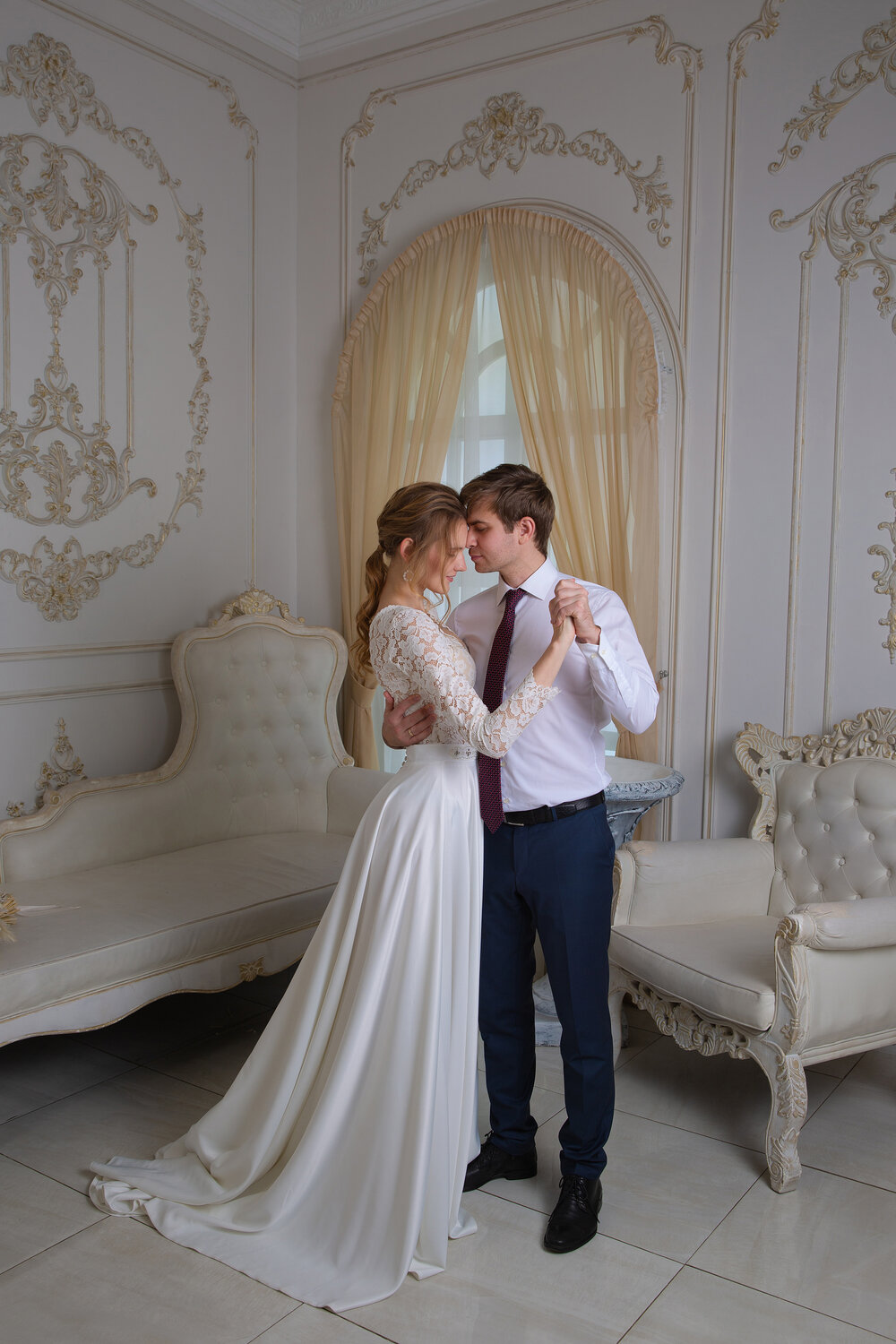 классика съемка свадебная, свадебный, свадьба, свадебная фотосессия в белом зале, свадьба дмитрия солдатова