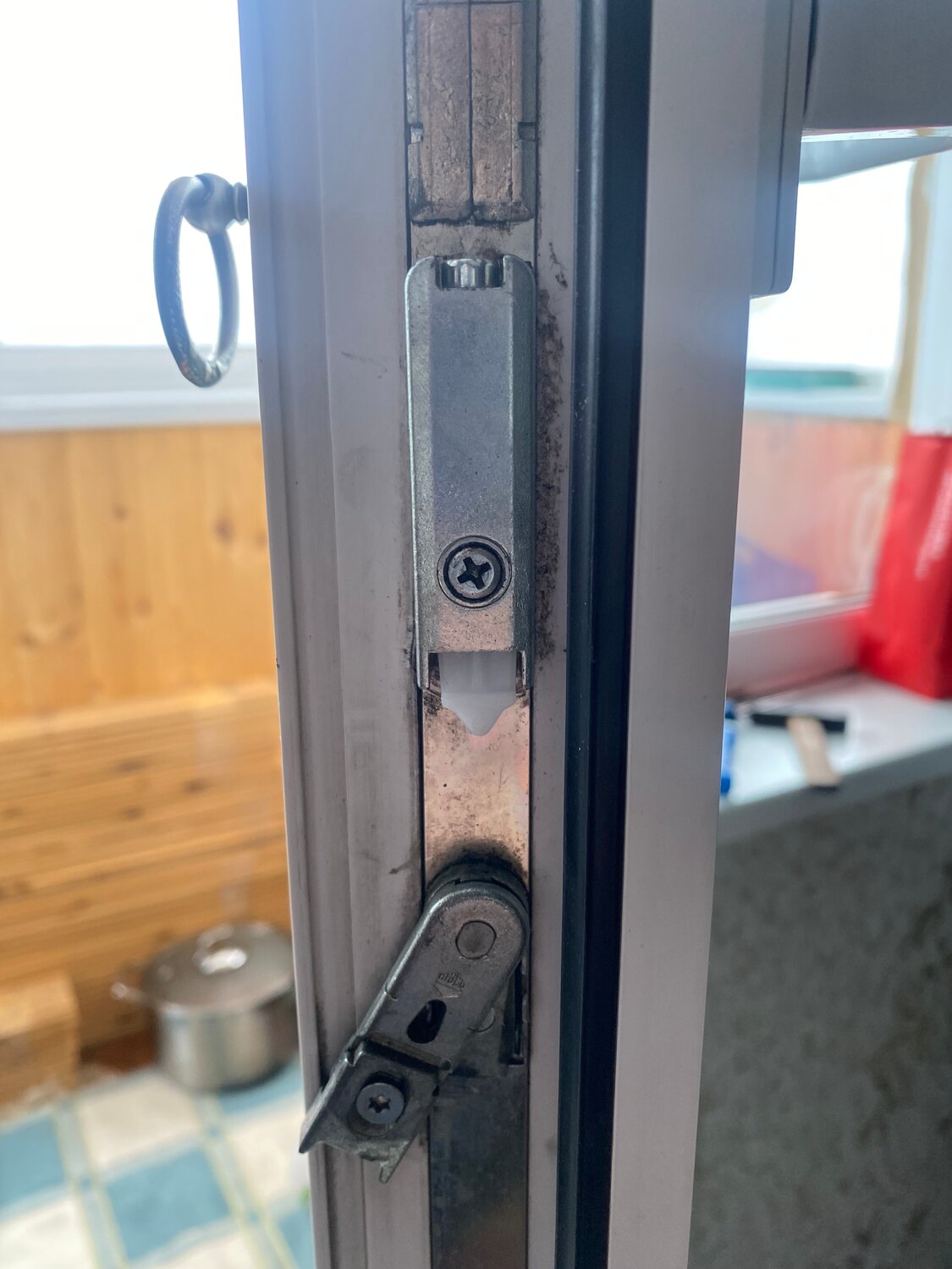 регулировка пластиковых окон, ручка для балконной двери veka, оконная фурнитура, фурнитура мако микропроветривание, регулировка окон