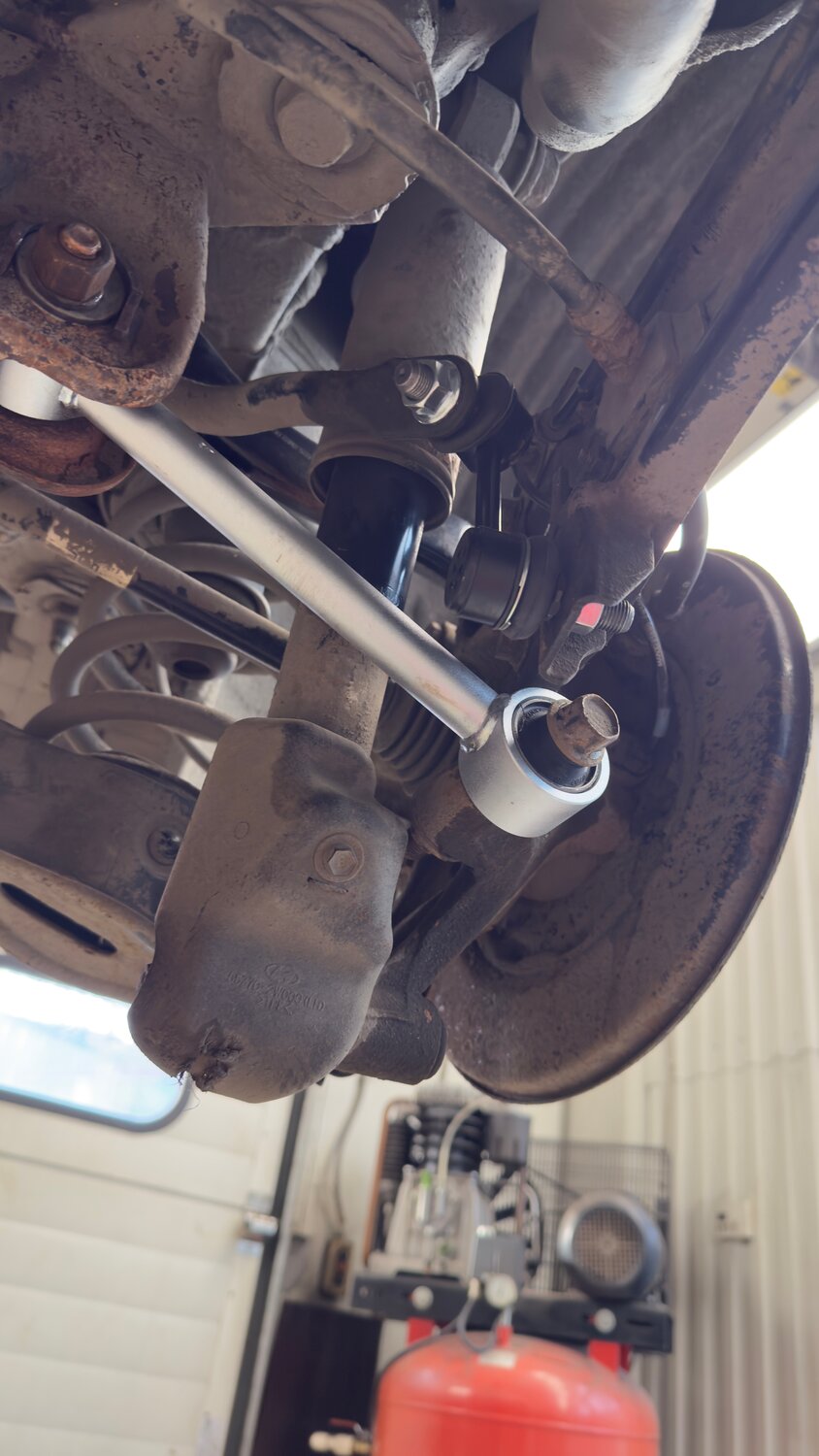 плавающий сайлентблок субару форестер 2008, задняя подвеска, cайлентблок поперечной тяги задней подвески, сайлентблок задней подвески, плавающий сайлентблок задней подвески