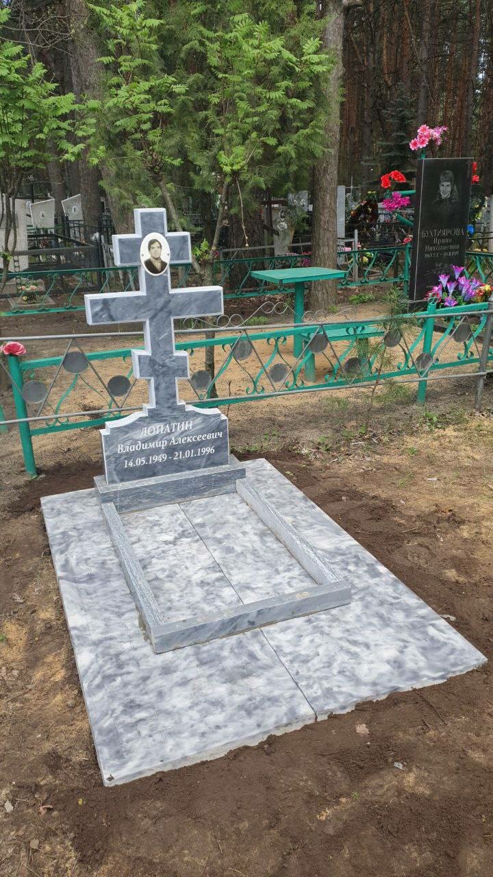 мраморные памятники, памятники и надгробия, надгробные памятники, памятника на могилу, мраморные памятники на могилу