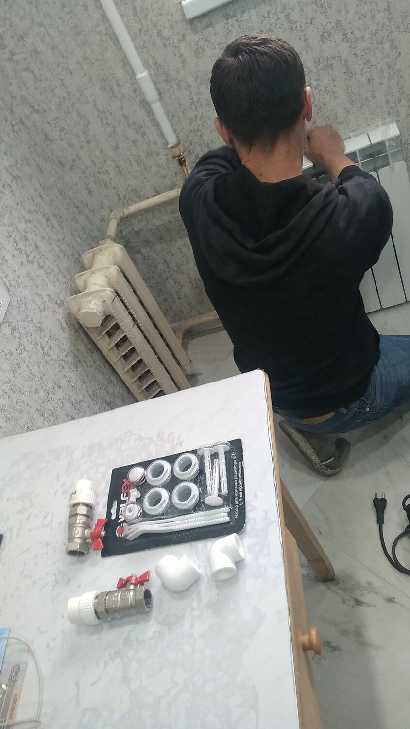 комплект радиаторный 3/4" с 3-мя кронштейнами warma, монтаж радиаторов, ремонт сантехники, монтаж, установка сантехники