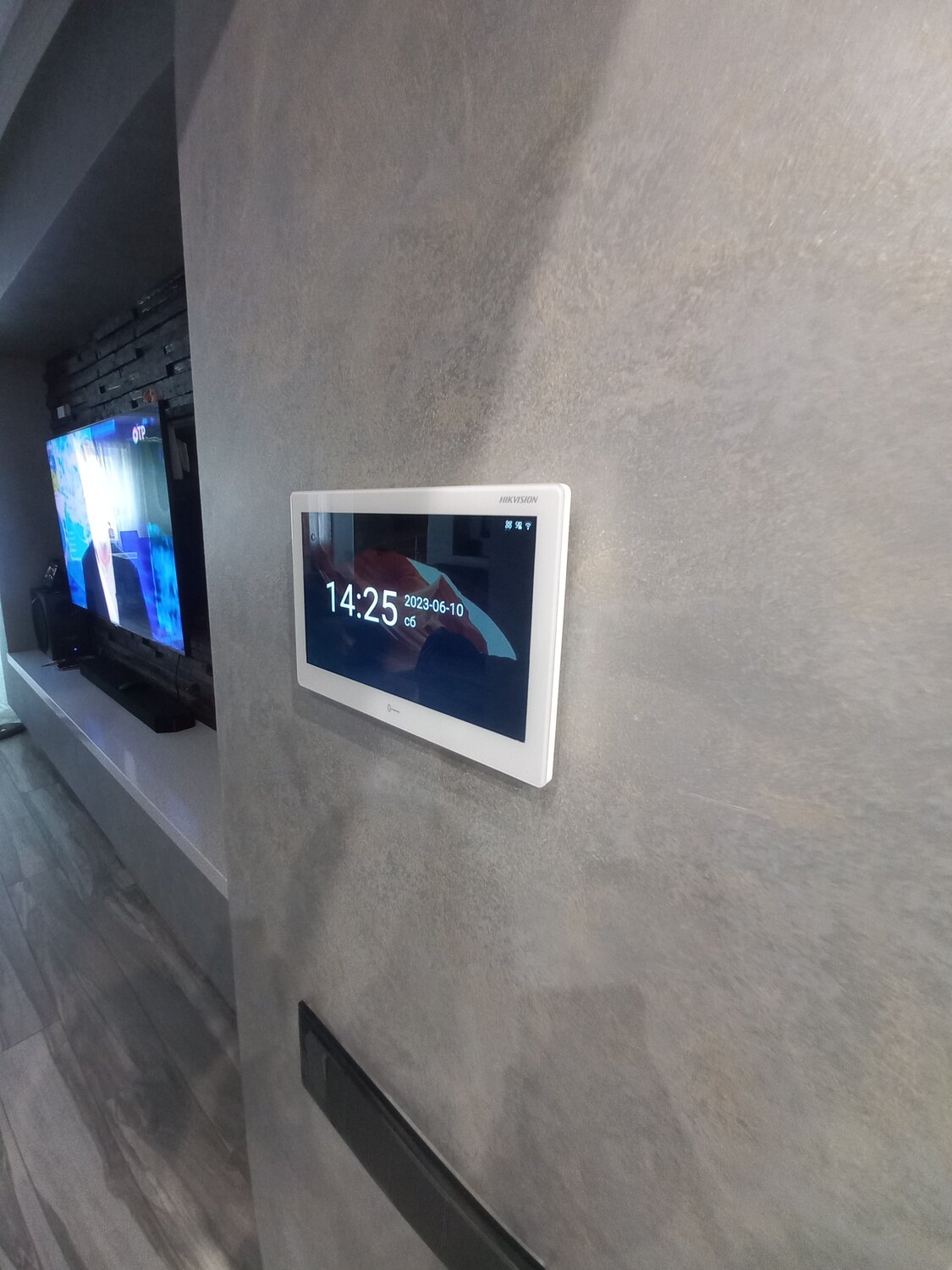 умный дом, сенсоры knx zennio z40 белый, техника, монтаж телевизора на стену, дизайн интерьера