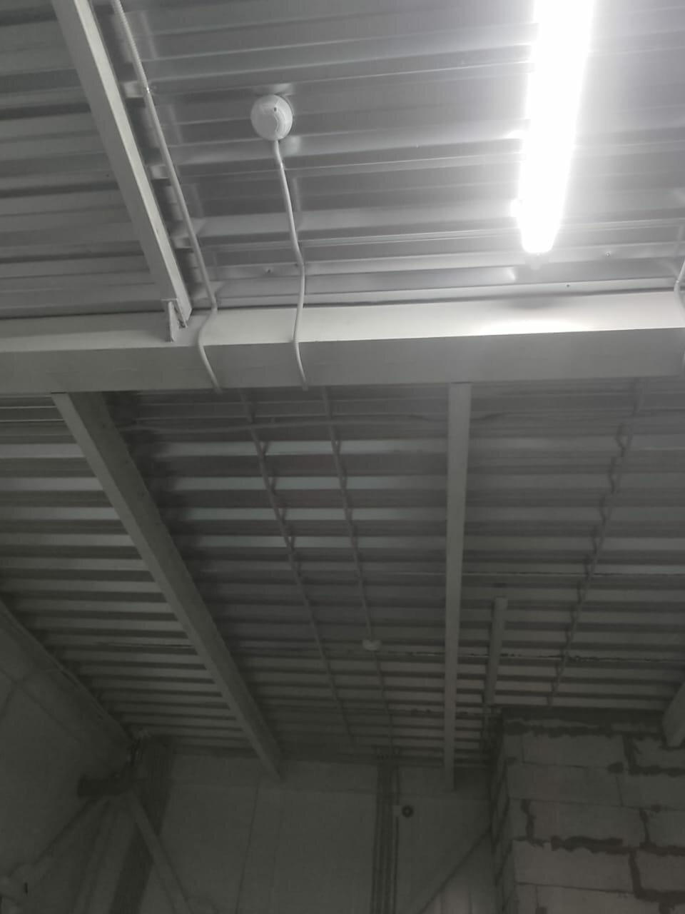 системы вентиляции, вентиляция помещений, вентиляция производственных помещений, освещение производственных помещений, воздушное отопление