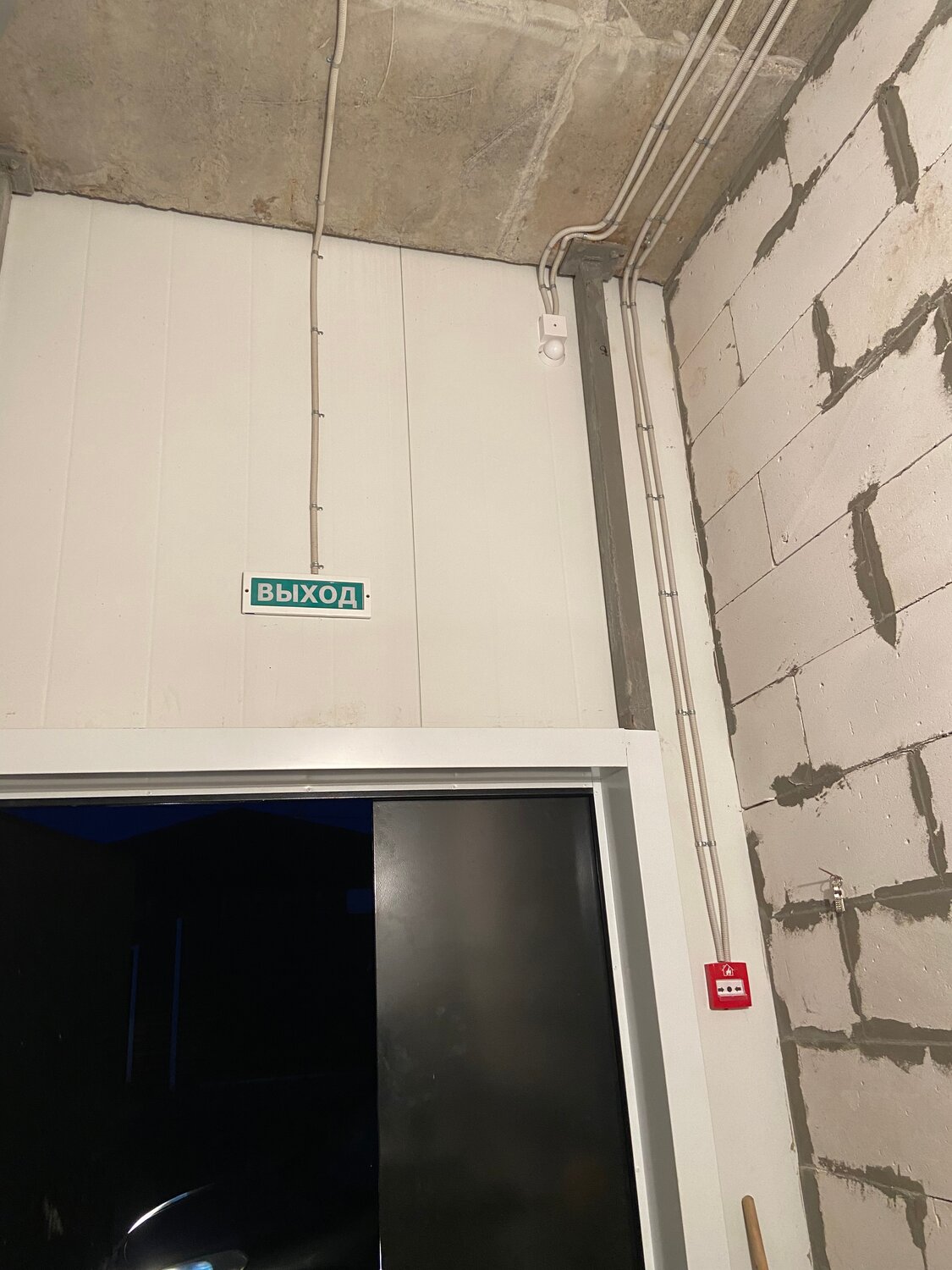 монтаж электропроводки, монтаж, электромонтажные работы, монтаж электрики, скрытая электропроводка