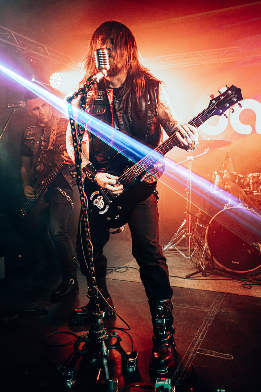 парень, insomnium концерт, behemoth концерт, рок, children of bodom басист