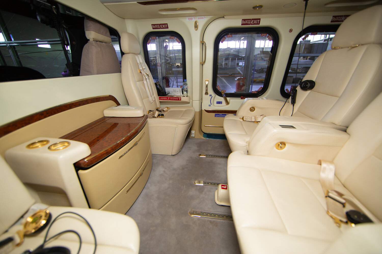 agustawestland aw139 vip салон, вертолет augusta aw139 vip, agustawestland aw139 вип салон, agusta aw139 салон, agustawestland aw189 vip салон