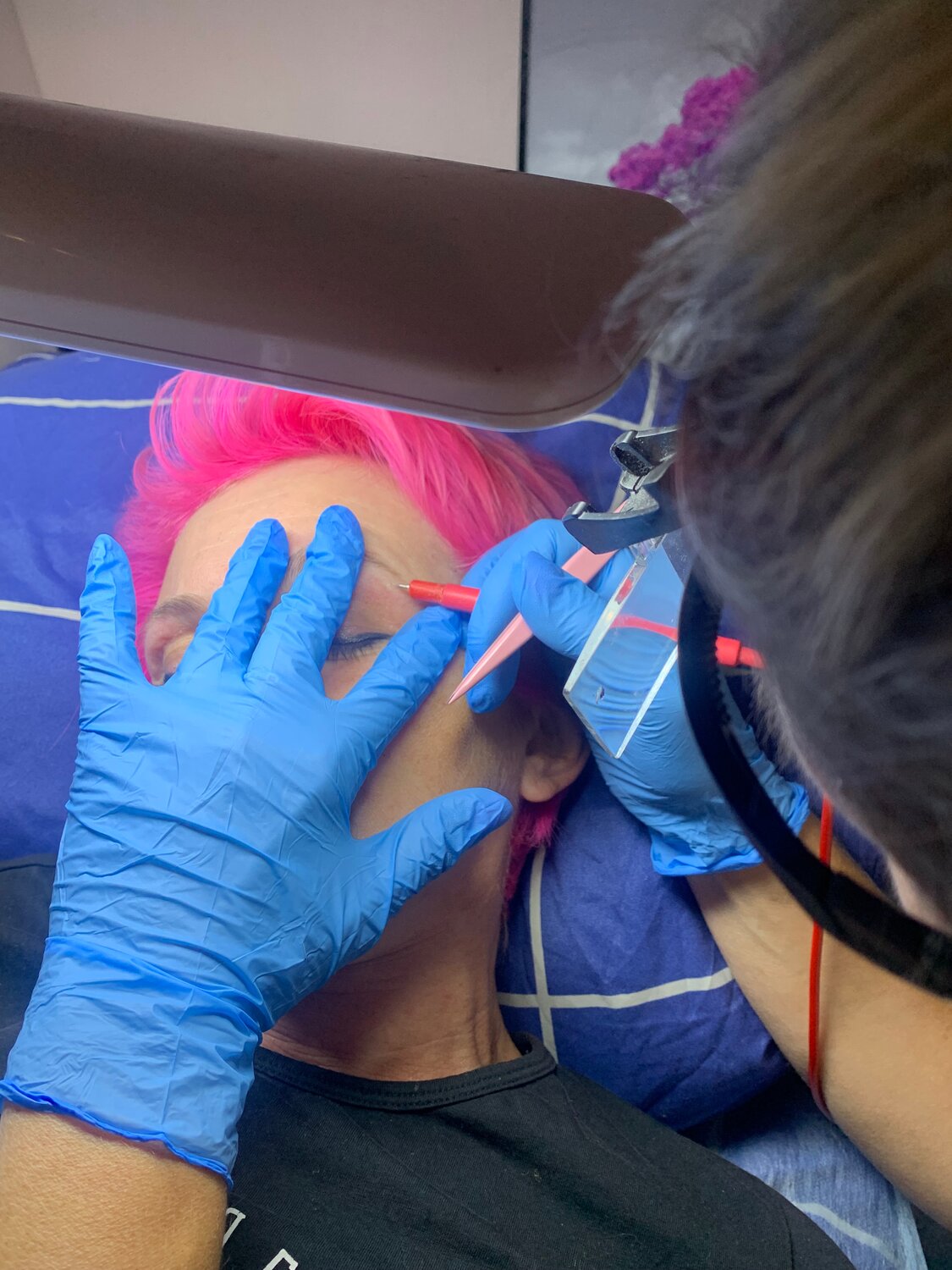 ноги, человек, маша иванова пацанки, тату салон, лазерное удаление татуажа