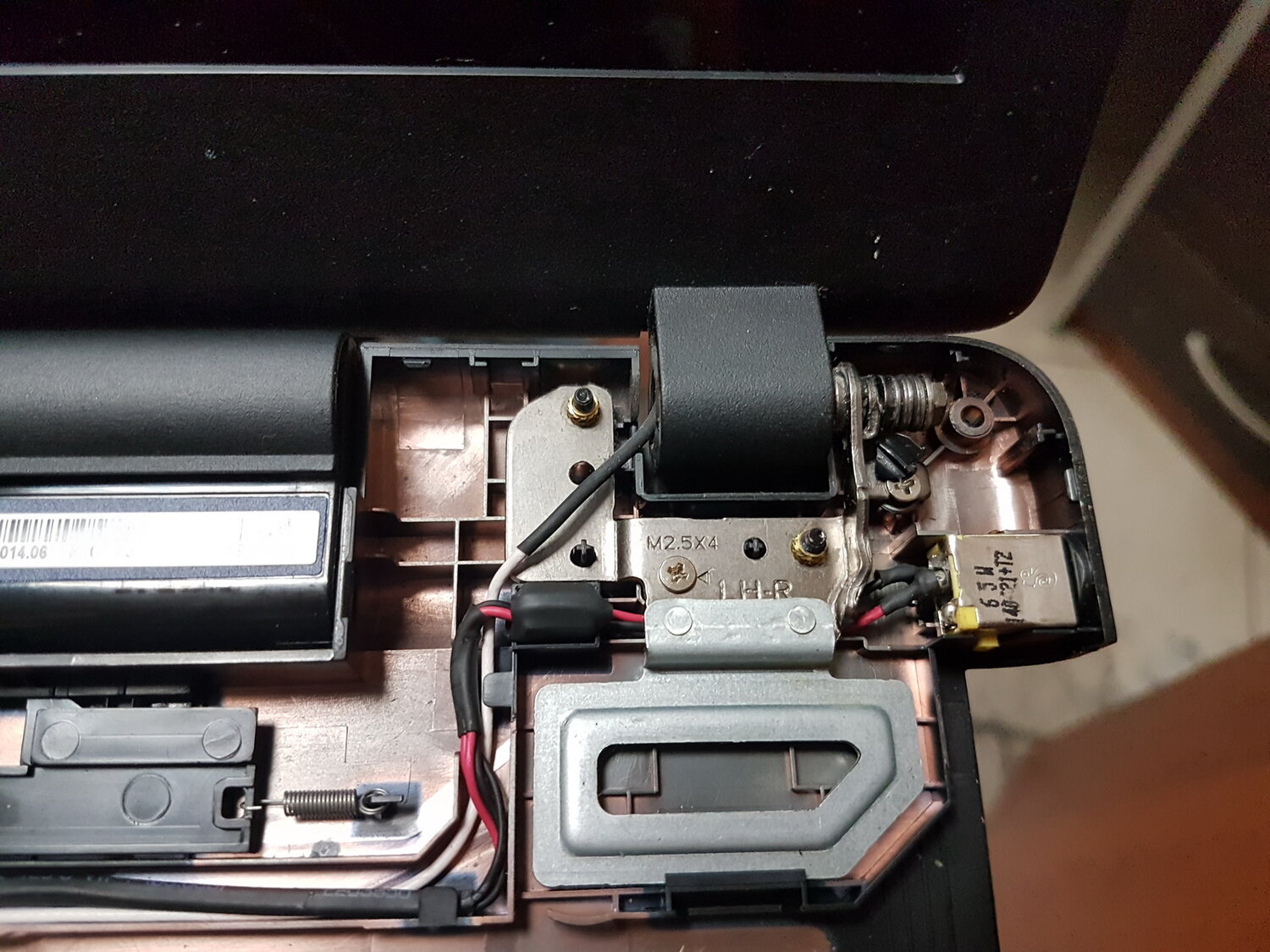ноутбук lenovo g 570, ремонт ноутбука, корпус ноутбука, чистка ноутбука, апгрейд ноутбука
