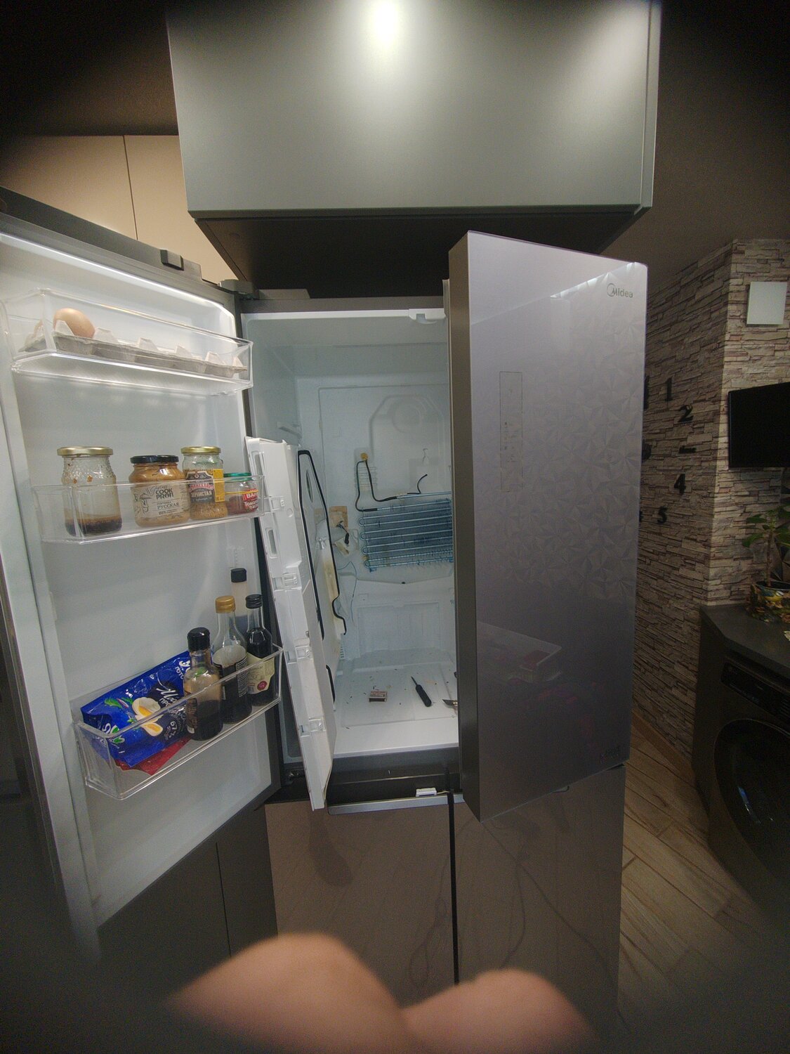 холодильник, встраиваемые холодильники, новый холодильник, техника для кухни, встроенный холодильник кухня