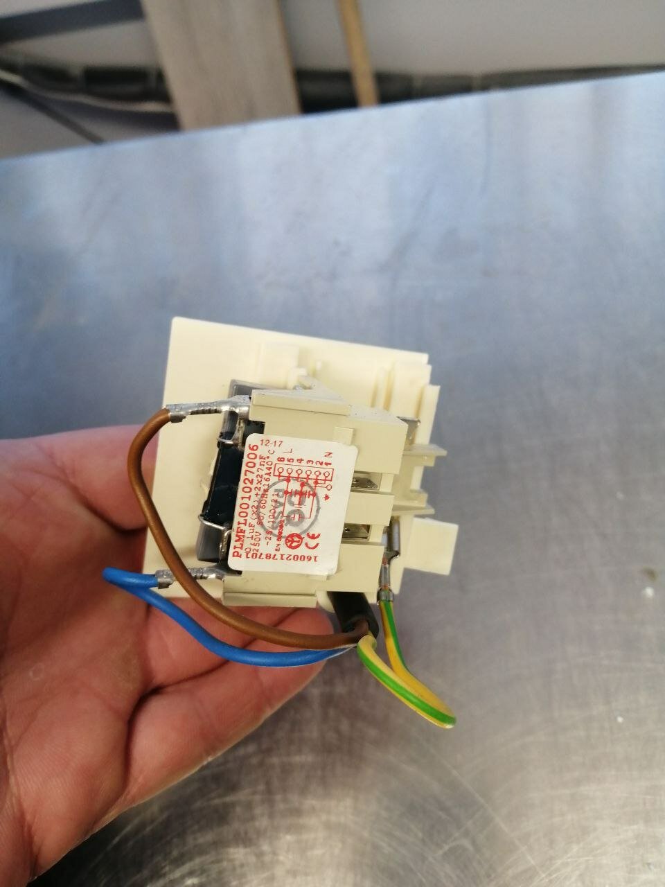 сетевой фильтр стиральной машинки indesit, сетевой фильтр для стиральной машины, сетевой фильтр для стиральной машины аристон, бытовая техника, техника