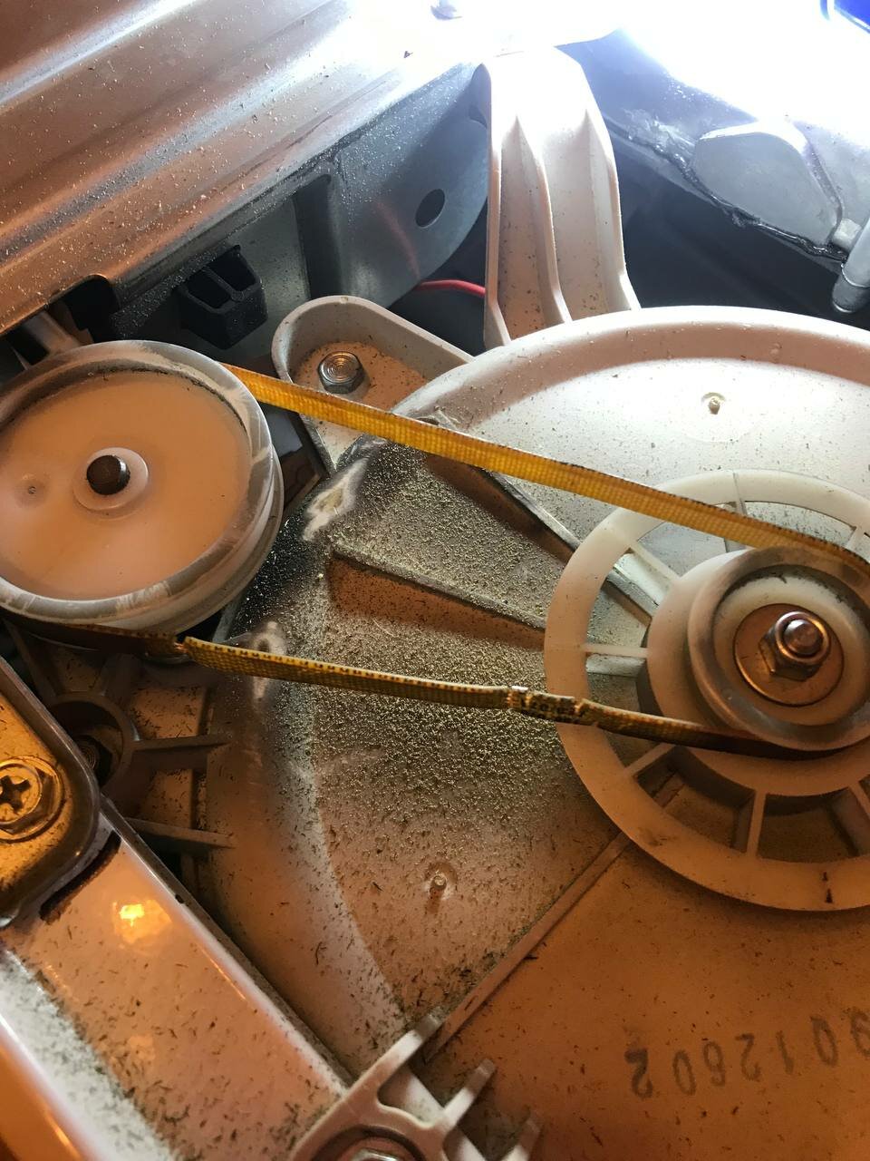 двигатель для газонокосилки бош arm 3200, home garden phg 61 ремень, электродвигатель для газонокосилки мсе 320, шкив двигателя газонокосилки бош ротак 32, газонокосилка электрическая