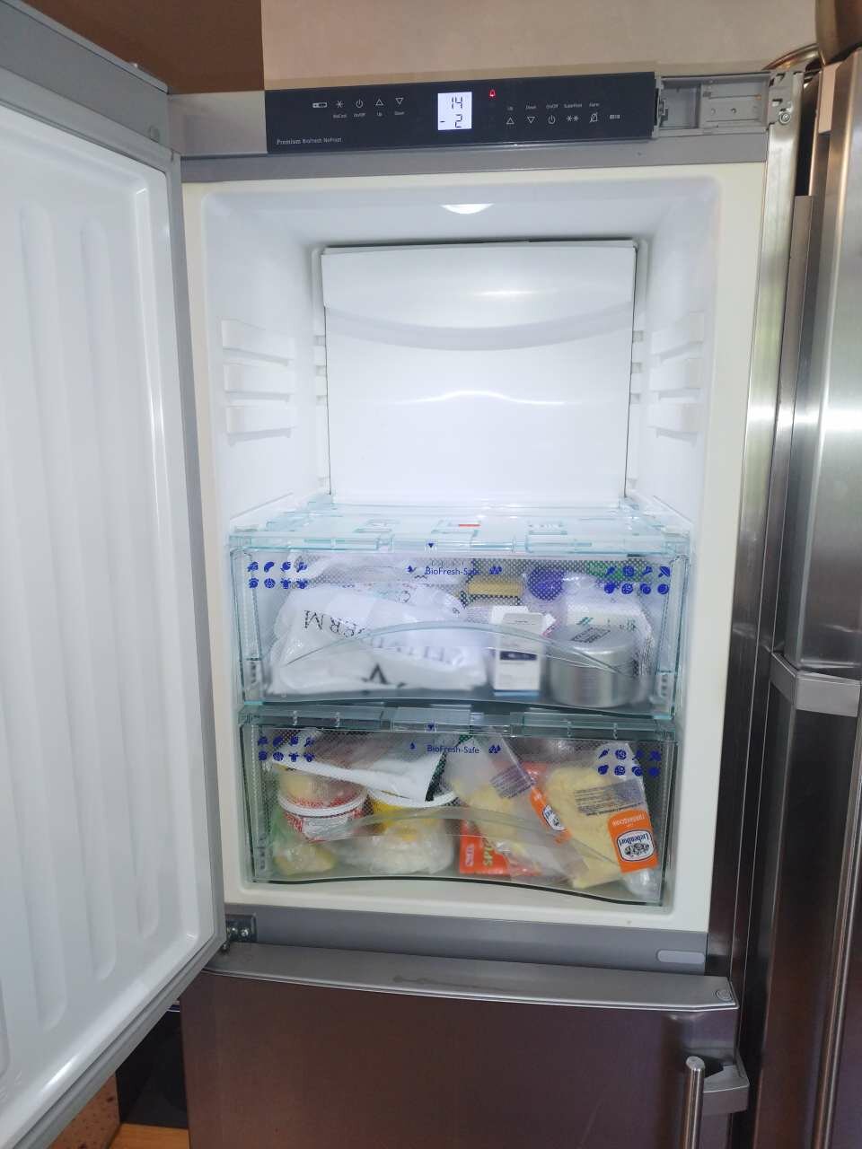 холодильник, двухкамерный холодильник, встроенный холодильник, холодильник бош двухкамерный, современный холодильник