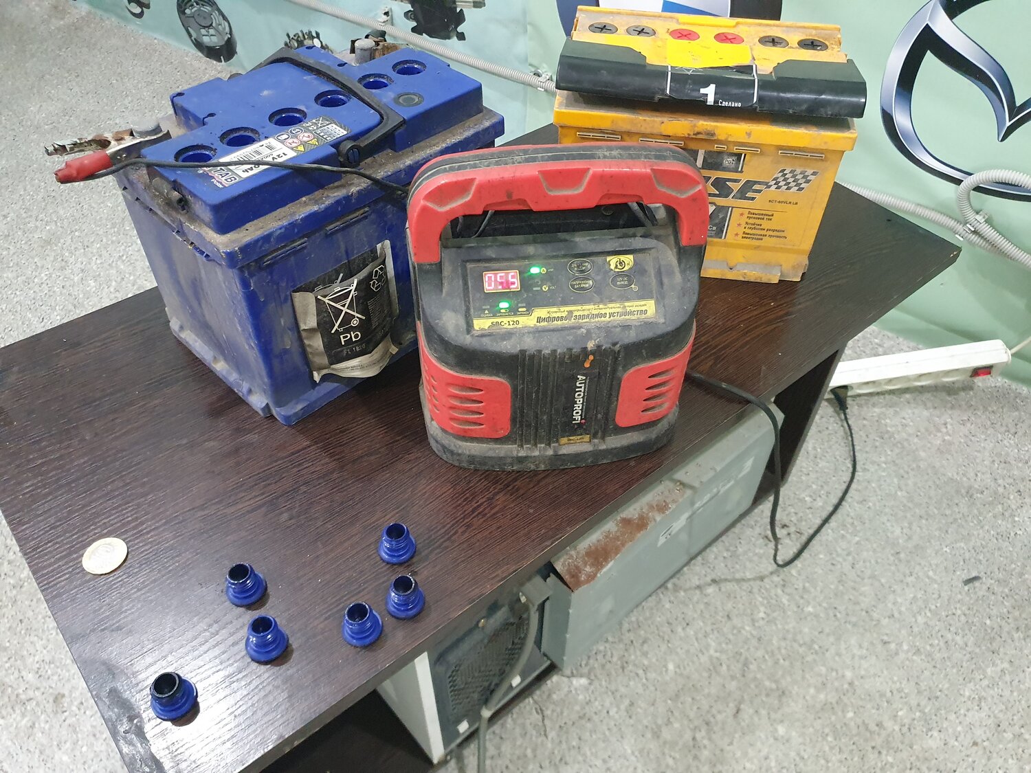 зарядное устройство autoprofi sbc-120, зарядка автомобильного аккумулятора, зарядное устройство, зарядка аккумулятора, авто аккумулятор