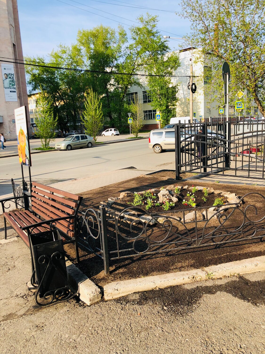 памятник сибирцево, памятник погибшим, оградки, парк г.барабинска, кованые оградки