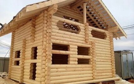 сруб дома из бревна, сруб дома, оцилиндрованное бревно дом, дом из оцилиндрованного бревна, дом из бревна