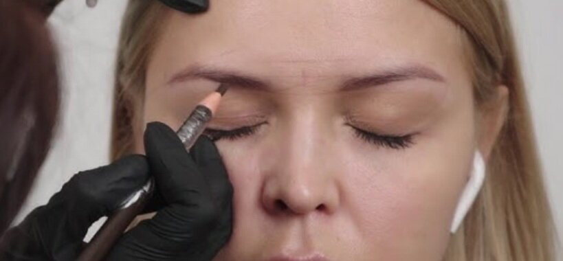 напыление бровей, брови микроблейдинг, перманентный макияж, макияж бровей, перманентный макияж бровей