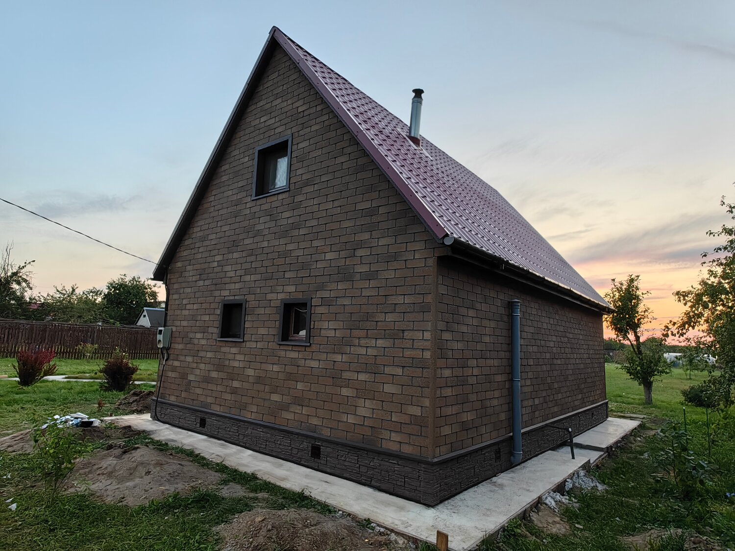 загородный дом, цокольный сайдинг, фасад бессер блок, панель фасадная docke berg золотой, отделка дома