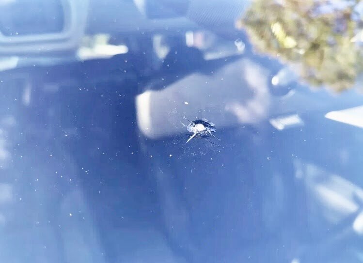 скол на лобовом стекле, скол на лобовом, скол на стекле, трещина на лобовом стекле, ремонт сколов на лобовом стекле