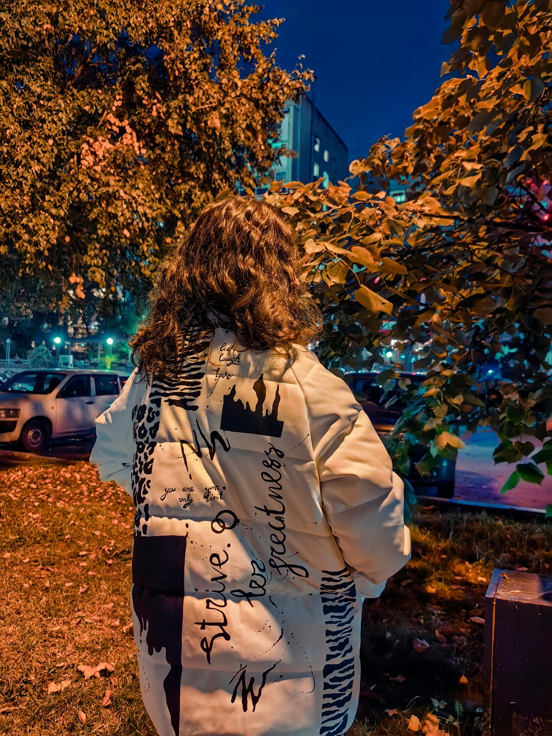 куртка, девушка, куртка оверсайз, куртка большая, пальто с принтом
