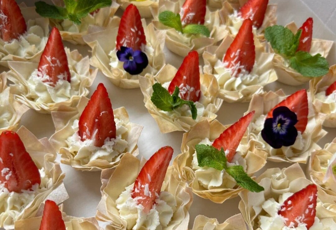 закуски для фуршета, закуски, фуршетные закуски, десерты, тарталетки десерт