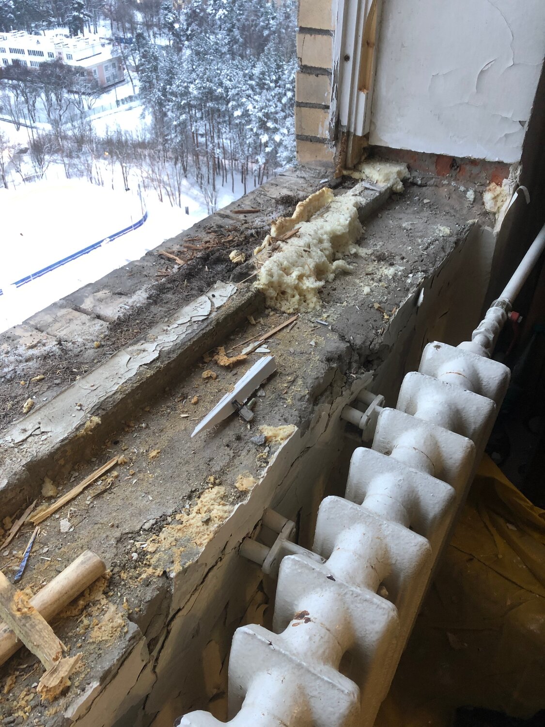 установка подоконника, подоконник, монтаж подоконника, окно, отопление