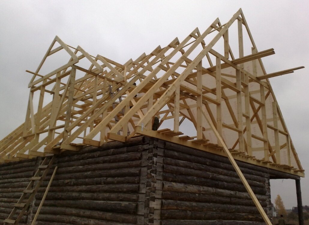 двускатная кровля стропильная система, устройство стропильной системы крыши, стропила крыши, монтаж стропильной системы двухскатной крыши, стропильная система ломаной крыши
