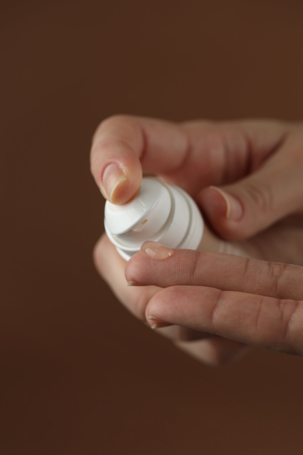 крем для лица, крем гель, косметика, дневной крем для лица, увлажняющий крем