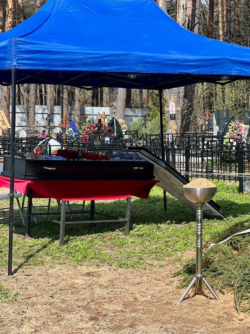 шатер на кладбище, мангал беседка, шатер тент, беседка шатер, мангал