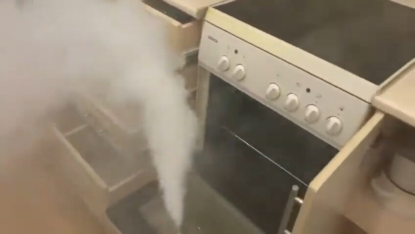 уничтожение запахов в квартире, бытовая техника, запах дыма, сухой туман в квартире, техника