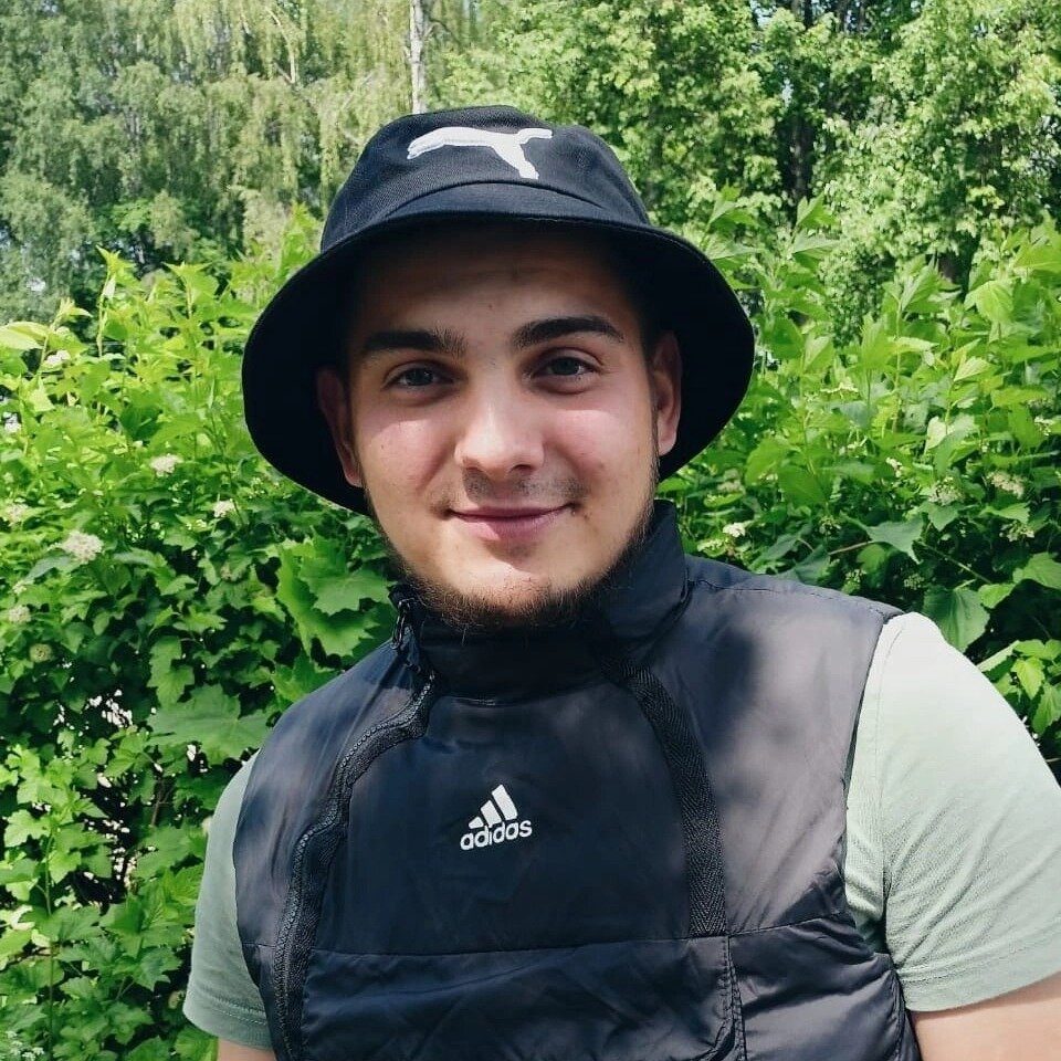 Максим Лебедев