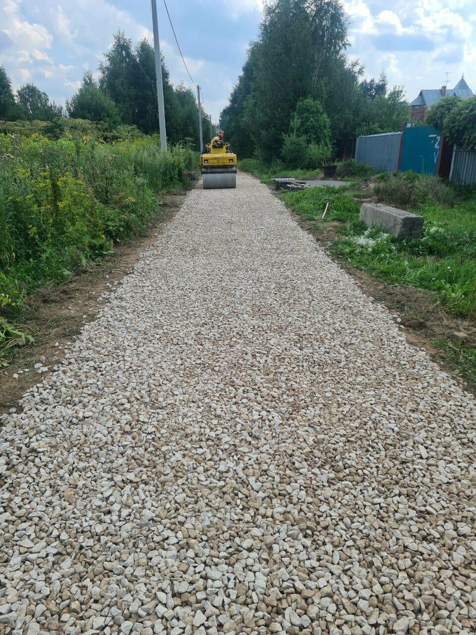 отсыпка дороги щебнем, дорога из щебня, отсыпка щебнем, дорога щебень, песчано-гравийная грунтовая дорога