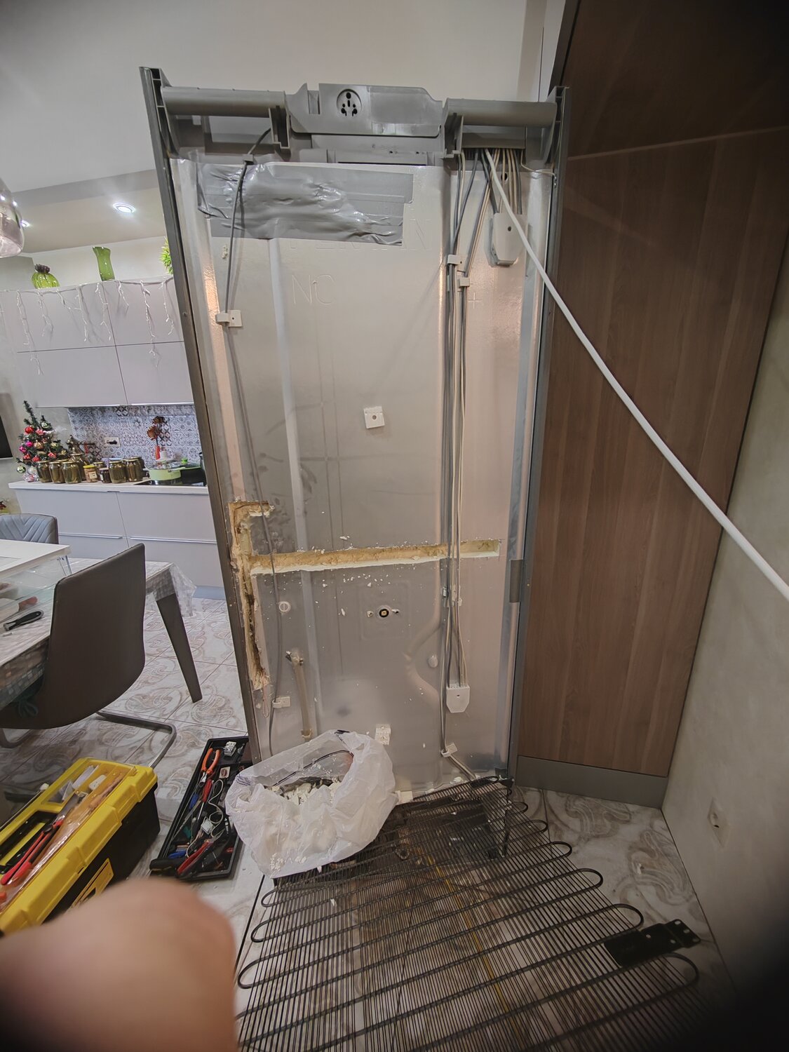 встраиваемые холодильники, холодильник, механизм открывания дверцы бош посудомойки, ремонт холодильника, холодильник бош